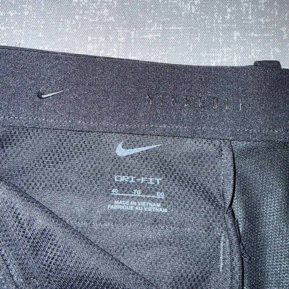 Nike Golf Shorts Mens 40 Black Dri-FIT Stretch 9 Inseam Performance Casual‎